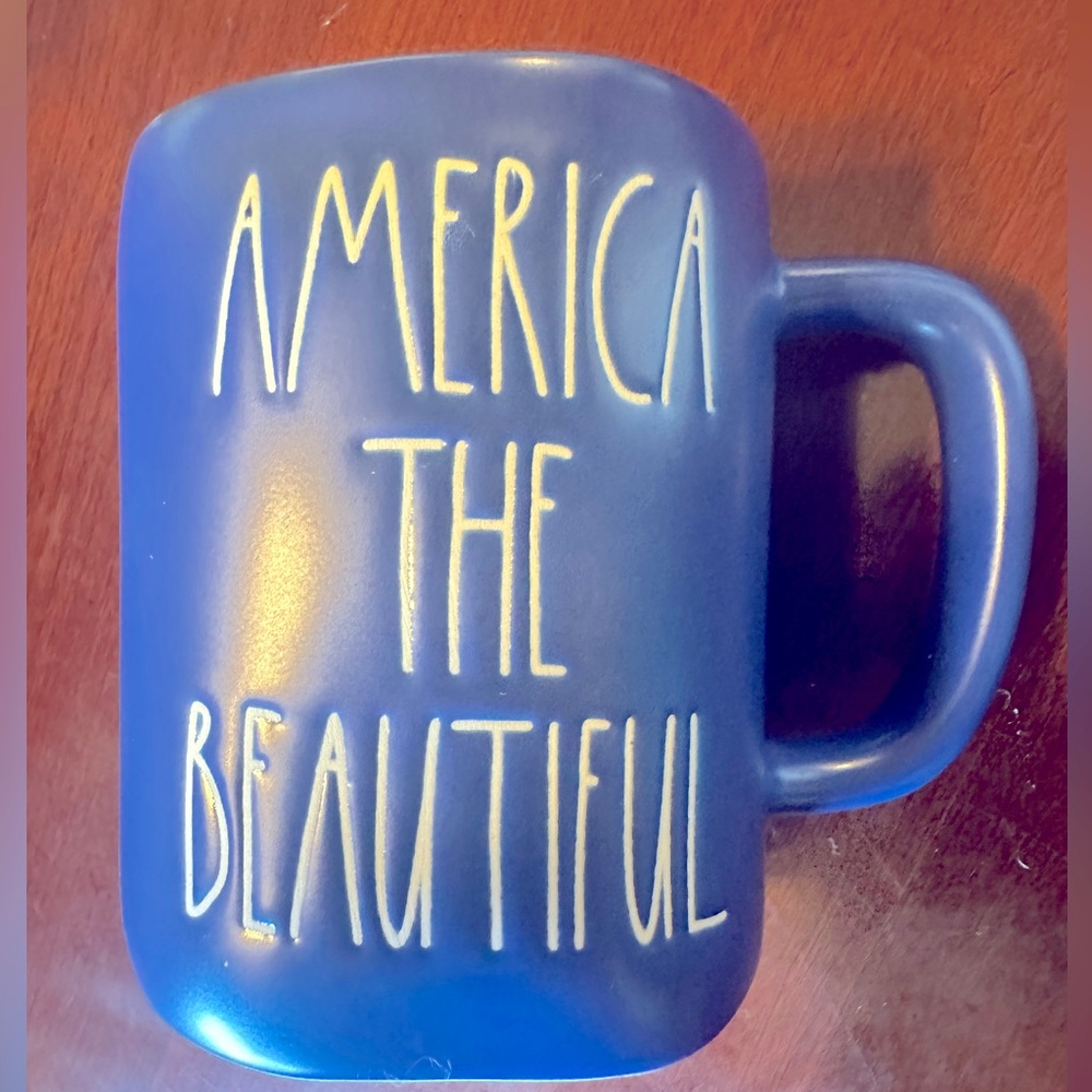 Rae Dunn America the Beautiful Mug